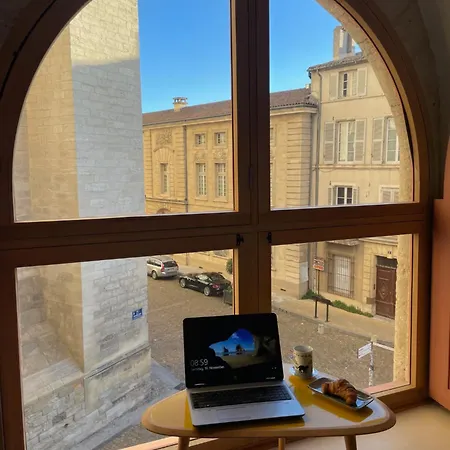 Apartment Alma - Au Coeur Du Palais Des Papes